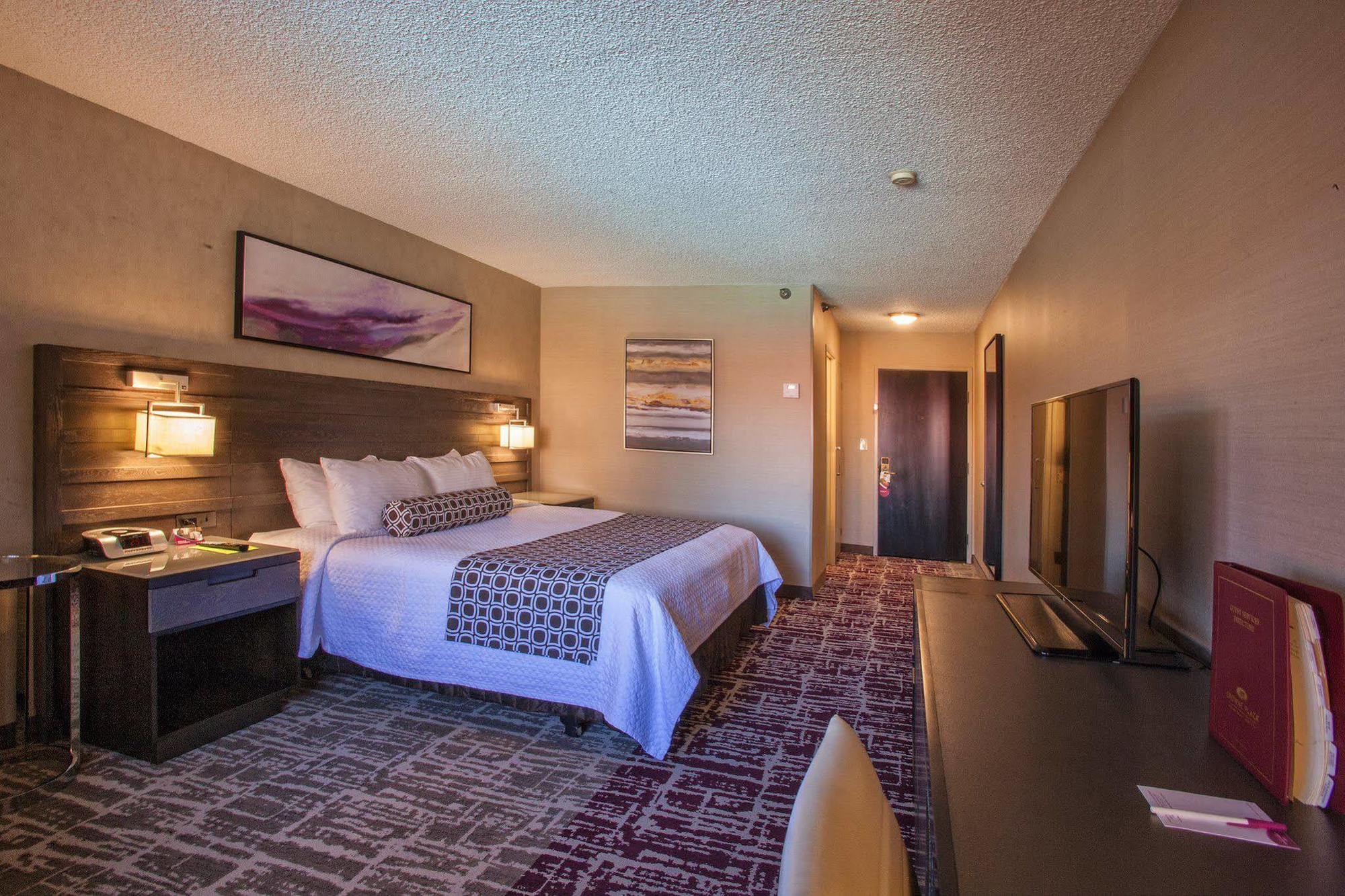 Crowne Plaza Silicon Valley North - Union 4* Union City